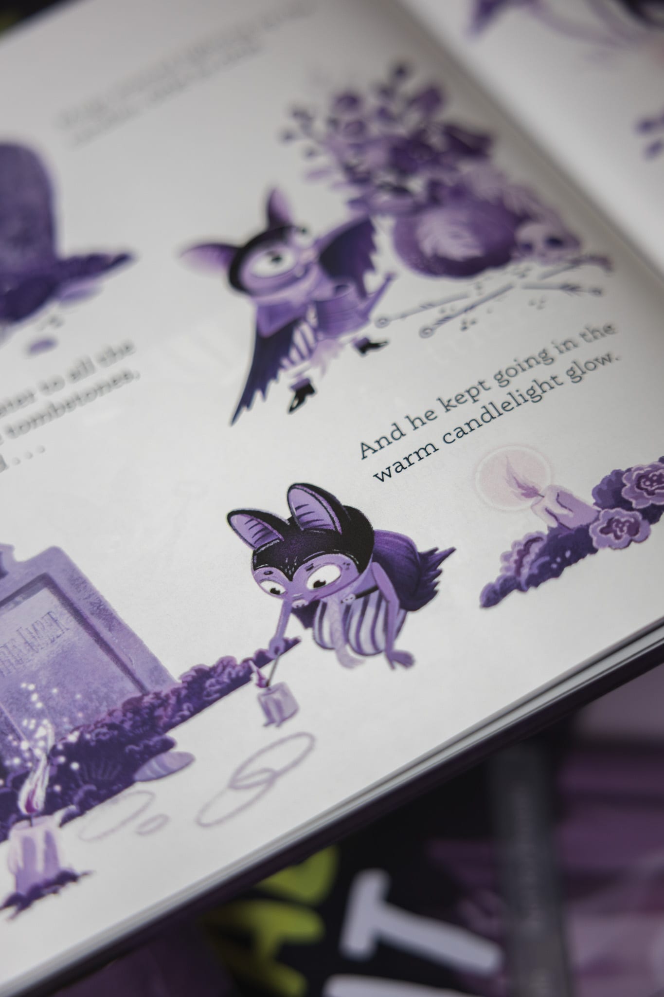 Détail intérieur du livre Mugo's Universe par Asia Orlando.